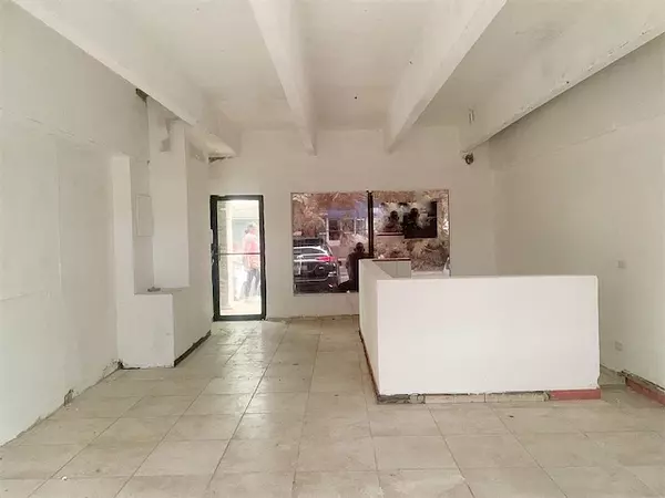 oficinas y locales comerciales - Local en primer nivel comercial 2
