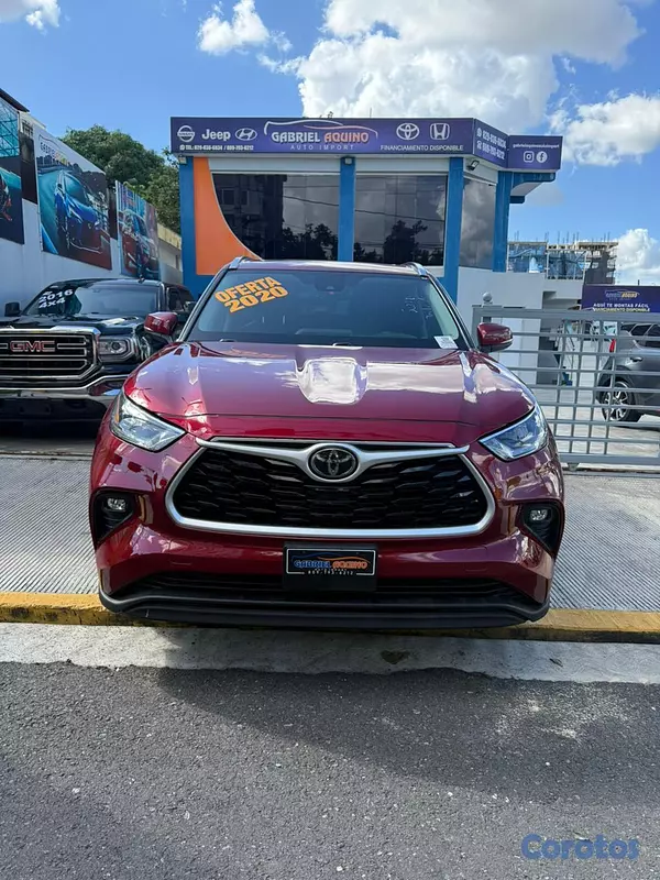 jeepetas y camionetas - Toyota highlander XLE  2020 7