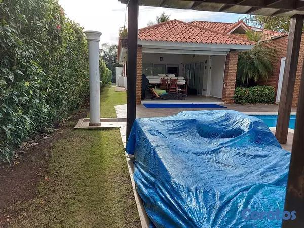 casas vacacionales y villas - Villa Exclusiva y Amueblada en Metro Country Club, Juan Dolio 8