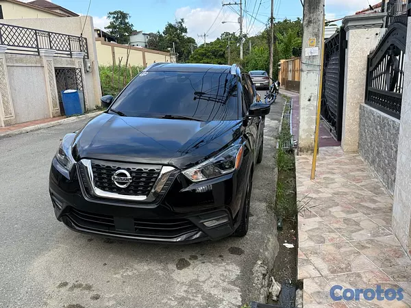 jeepetas y camionetas - Nissan Kicks SR 2020 Negra 4