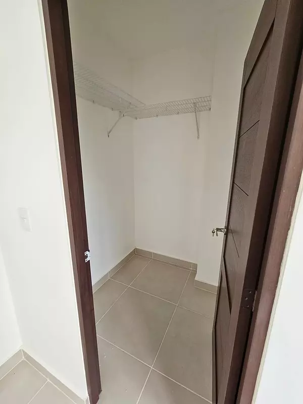 apartamentos - Apartamento en Venta 2do Nivel, Residencial Cerrado  4