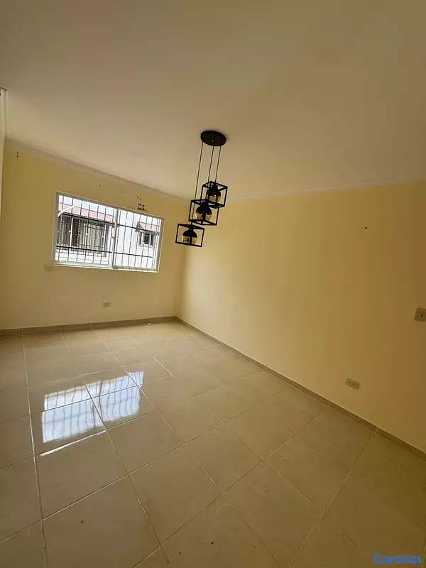 apartamentos - venta de apartamento 4to piso 90mts con 2 parqueos autopista de san isidro  7