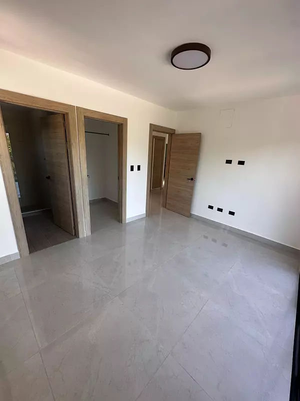 apartamentos - Apartamento en Alquiler, Urb. Thomen  3