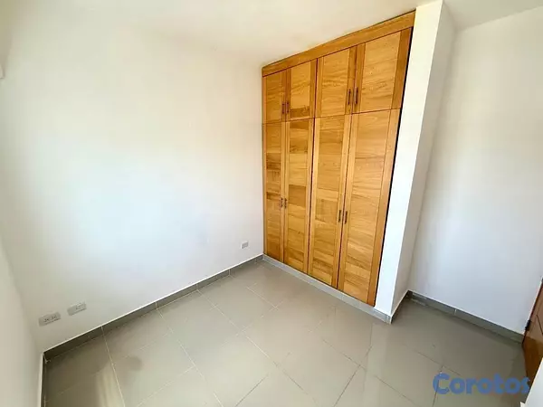 apartamentos - vendo independencia klm 9 dos habitaciones dos baños parqueo balcón servicio  10