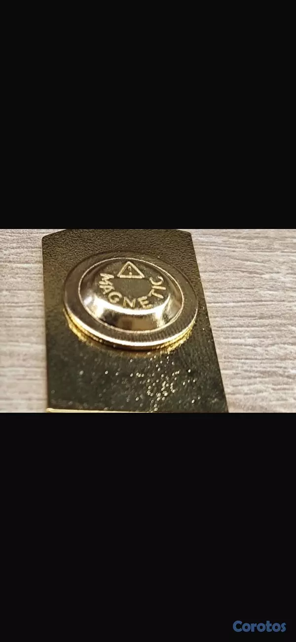 servicios profesionales - PINES PERSONALIZADOS 4