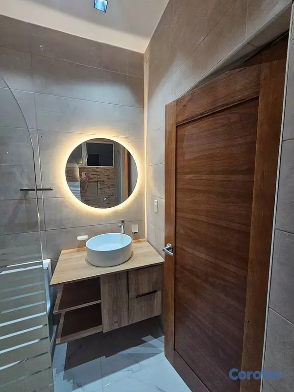 casas - Casa de 3 habitaicones 4 baños en venta en Arroyo  11