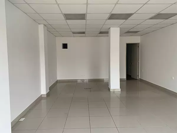 oficinas y locales comerciales - Local de oportunidad primer nivel 2