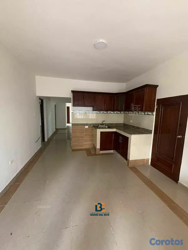 casas - Se Vende Hermosa Vivienda ubicada en Residencial V 4