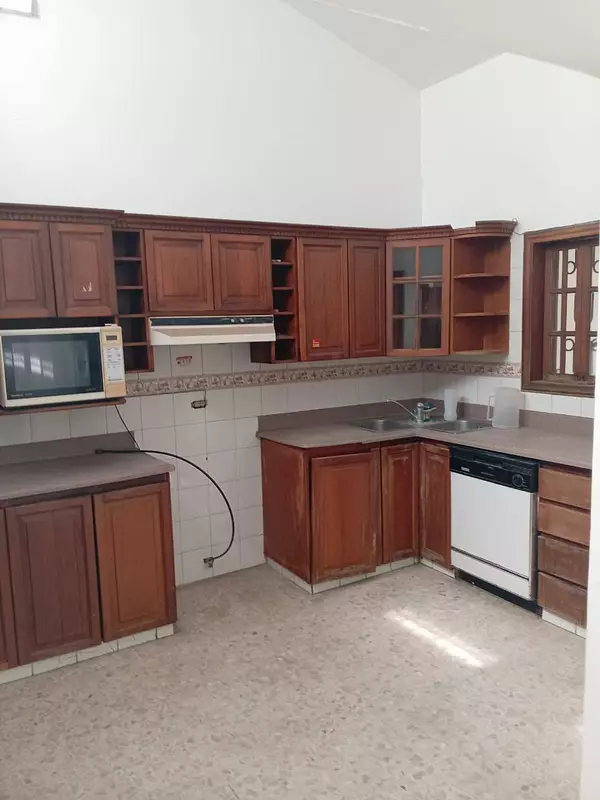 casas - Casa en Alquiler URBANIZACIÓN REAL USD 4,500.00   8