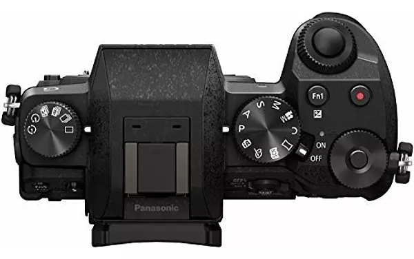 Salud y Equipamiento Médico - Camara Sin Espejo Panasonic Lumix G7 4k, Con 14-42mm Mega O. 6