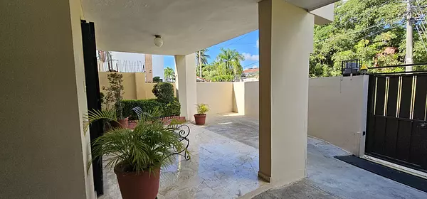 casas - VENDO CASA EN LA 📍CASTELANA SD. DISTRITO NACIONAL  3