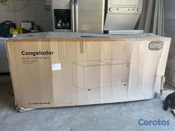 equipos profesionales - Congelador 24 pies NUEVO sellado en Venta