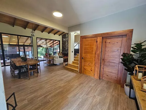 casas - Villa de Lujo en Proyecto Cerrado de Jarabacoa con ambiente de ensueño 5