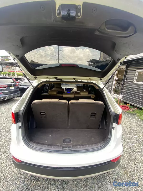 jeepetas y camionetas - Hyundai Santa Fe 2013 10