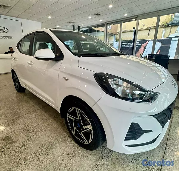 carros - HYUNDAI GRAND I 10 hatchback. 2026 7