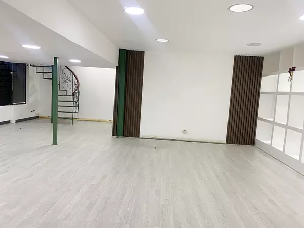 oficinas y locales comerciales - Local en Piantini  5