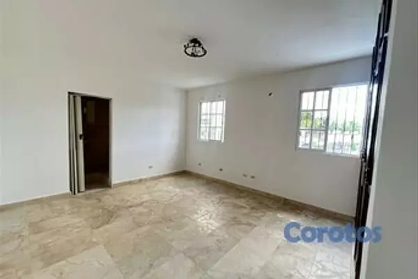 casas - Vendo casa en Altos de Arroyo Hondo II 2