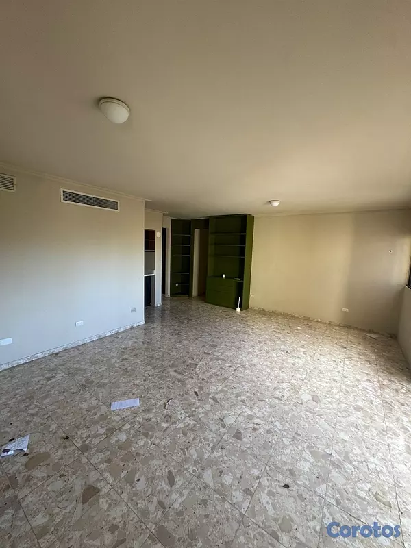 apartamentos - alquiló cacicazgo misma enrriquillo tres habitaciones dos baños parqueo servicio 3