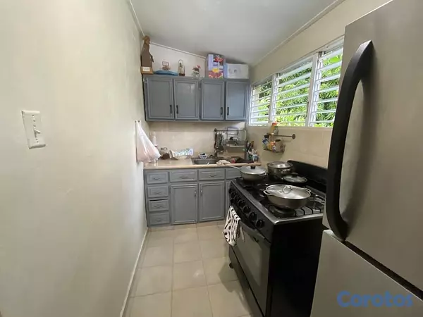 apartamentos - Vendo tercer  independencia klm 7 y medio nivel Dos habitaciones, un baño parque 10