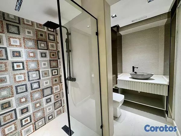 apartamentos - Vendo hermoso y moderno penthouse remodelado 5 hab 9