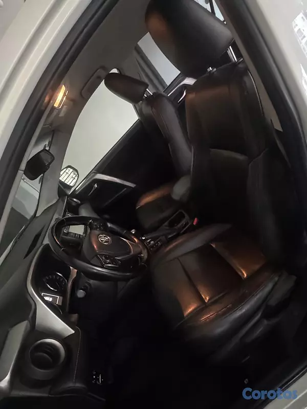 jeepetas y camionetas - JEEP Toyota RAV-4 (4X2). Año 2017 Semifull, Unico  8