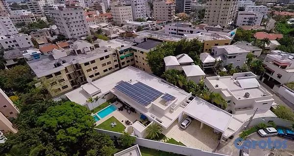 casas - ¡Amplia y Moderna Casa de un Solo Nivel con Piscina en Los Cacicazgos! 3