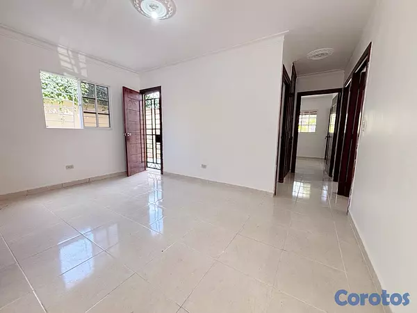 apartamentos - Alquilo apartamento Res. Las Palmeras SDE con patio | 3 Hab | 1 parqueo 2
