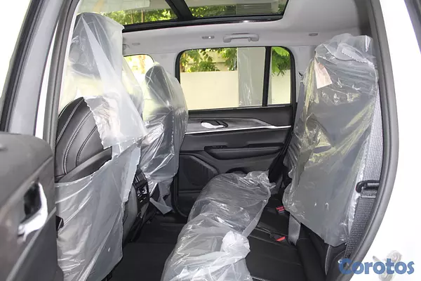 jeepetas y camionetas - Jeep Grand Cherokee Limited 4x4 2025 10