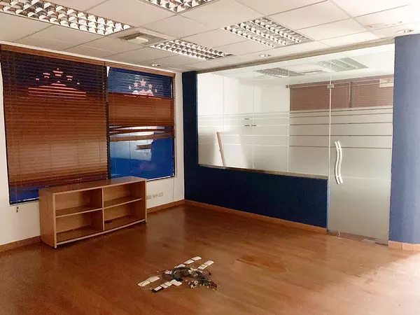 oficinas y locales comerciales - Local en Piantini  6