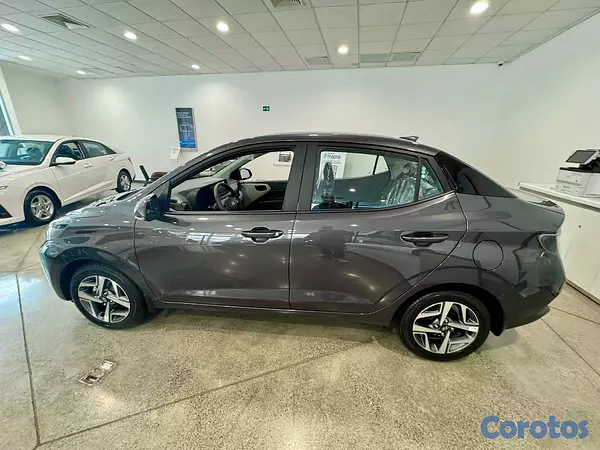 carros - HYUNDAI GRAND I-10 2026 2