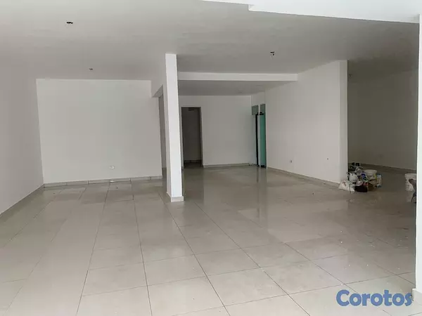 oficinas y locales comerciales - Local en primer nivel  2