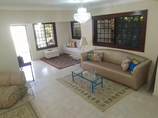 casas - Se Alquila Casa Amueblada en Altos de Arroyo Hondo III,  US$ 1,990,  7