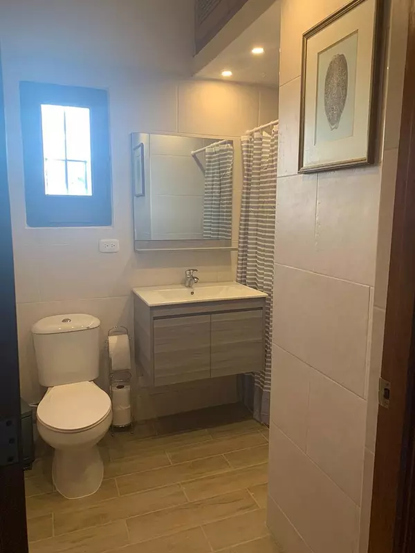 apartamentos - Se alquila apartaestudio amueblado en la Zona Colonial 4
