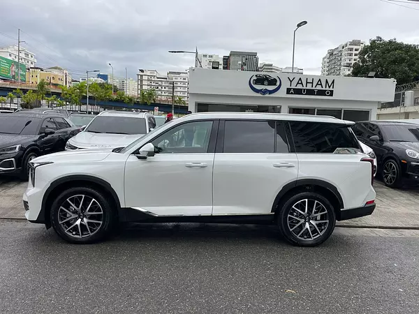 jeepetas y camionetas - GAC GS8 2025 4