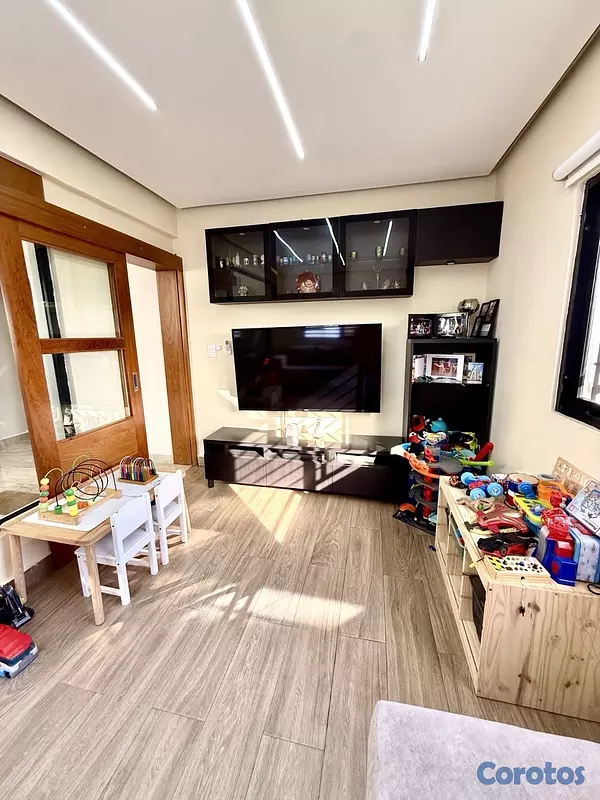 casas - vendo casa de tres niveles colina de los Dios tres habitaciones con baño 3 parqu 12