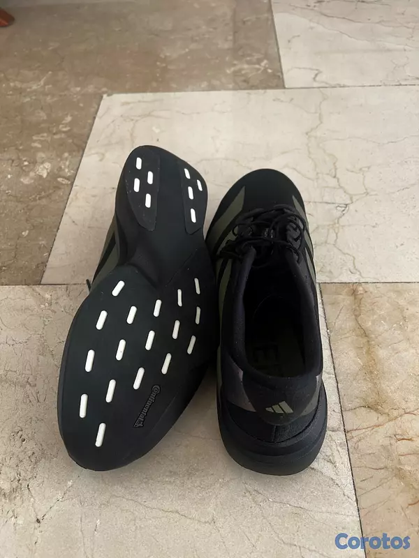 zapatos para hombre - Adidas Adizero talla 10 US / 44 EUR, nuevos (07/20 2
