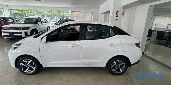 carros - HYUNDAI GRAND I 10 (Sedan) 2026 6