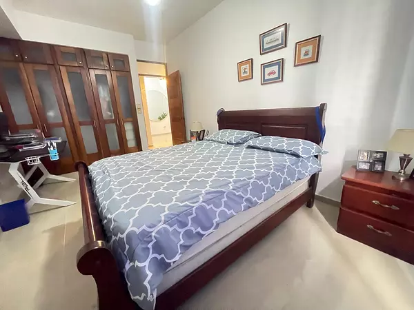 apartamentos - Vendo Apartamento en El Vergel a pasos de la avenida 27 de febrero. 6