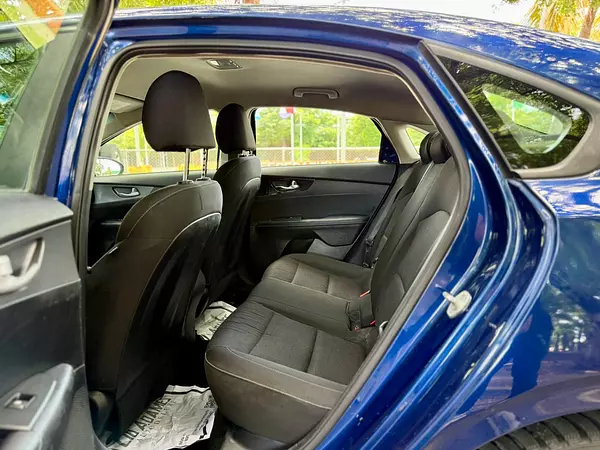 carros - kia forte 2019  4
