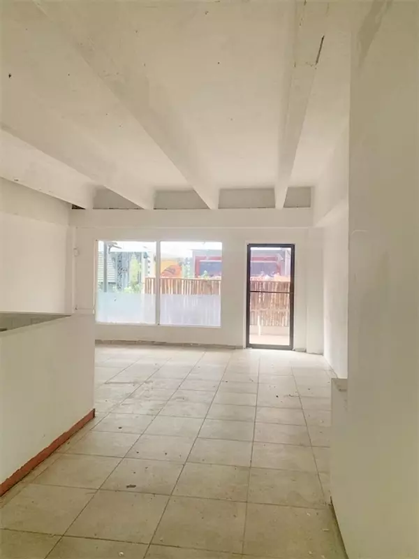 oficinas y locales comerciales - Local en primer nivel comercial 4